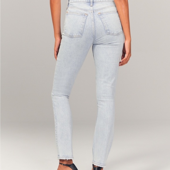 A&F Skinny High Rise - Picture 2 of 6